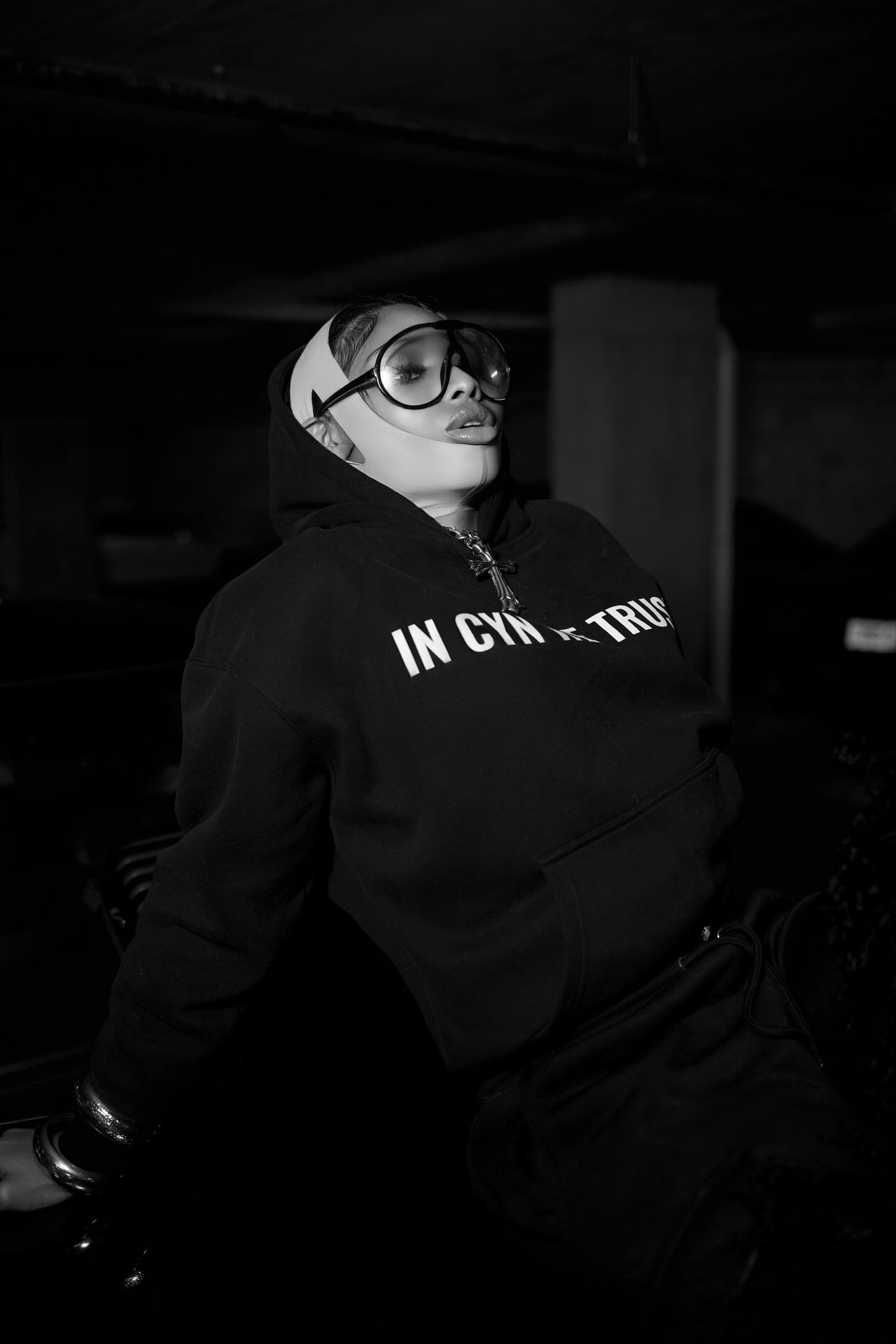 IN CYN WE TRUST FLEECED HOODIE