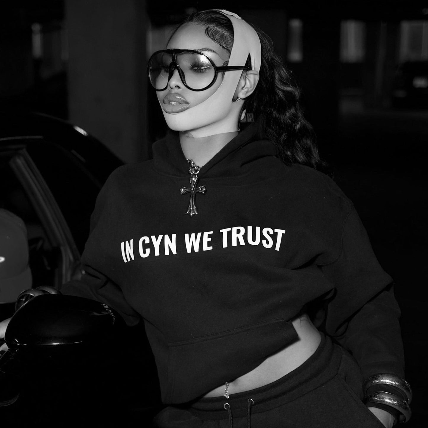IN CYN WE TRUST FLEECED HOODIE